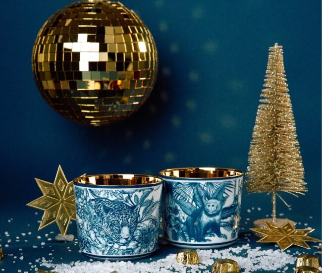 Our Sip of Gold Paraíso Blue tumblers bring a festive glow to any table.With 24-carat gold inner (1) décoration noel